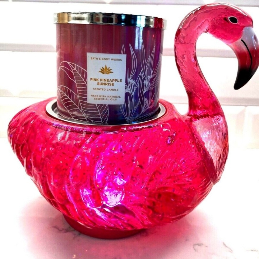 Bath and Body Works Water Globe Flamingo Single Wick Light Up Candle Holder